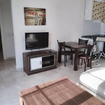 1 Yatak Odali Full Esyali Apartment *